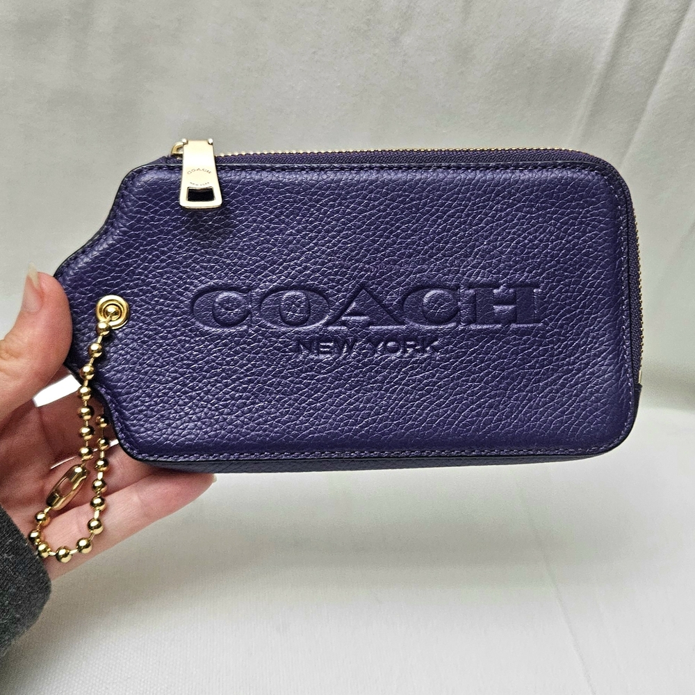 Coach XL Hang Tag Zip Wallet Purple